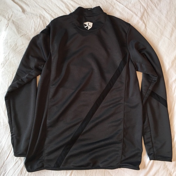 Nike Dri-Fit Pullover - Picture 3 of 3